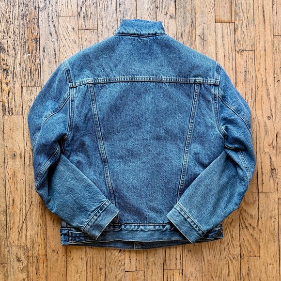 Levi's Ex-Boyfriend Sherpa Trucker Denim Jacket in Addicted To Love, size small - Picture 4 of 11